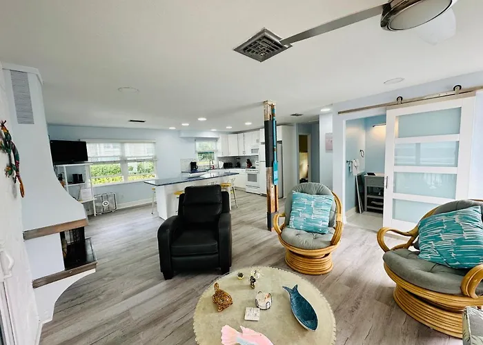 Beachfront Villa *